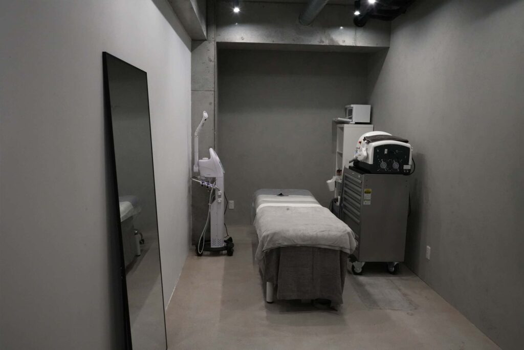 20251110-orchid-内観02